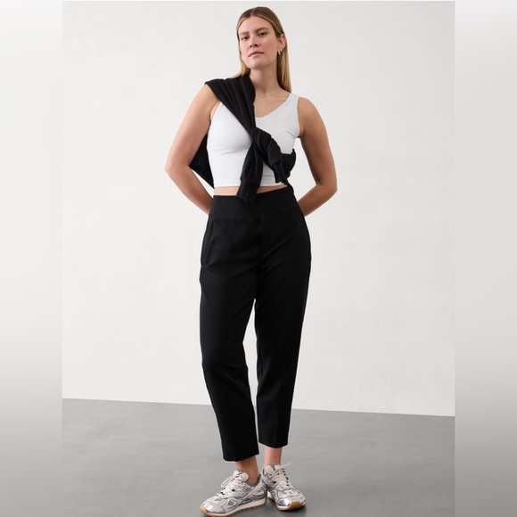 NWT Athleta Endless Black Pants size 4. - Picture 5 of 11